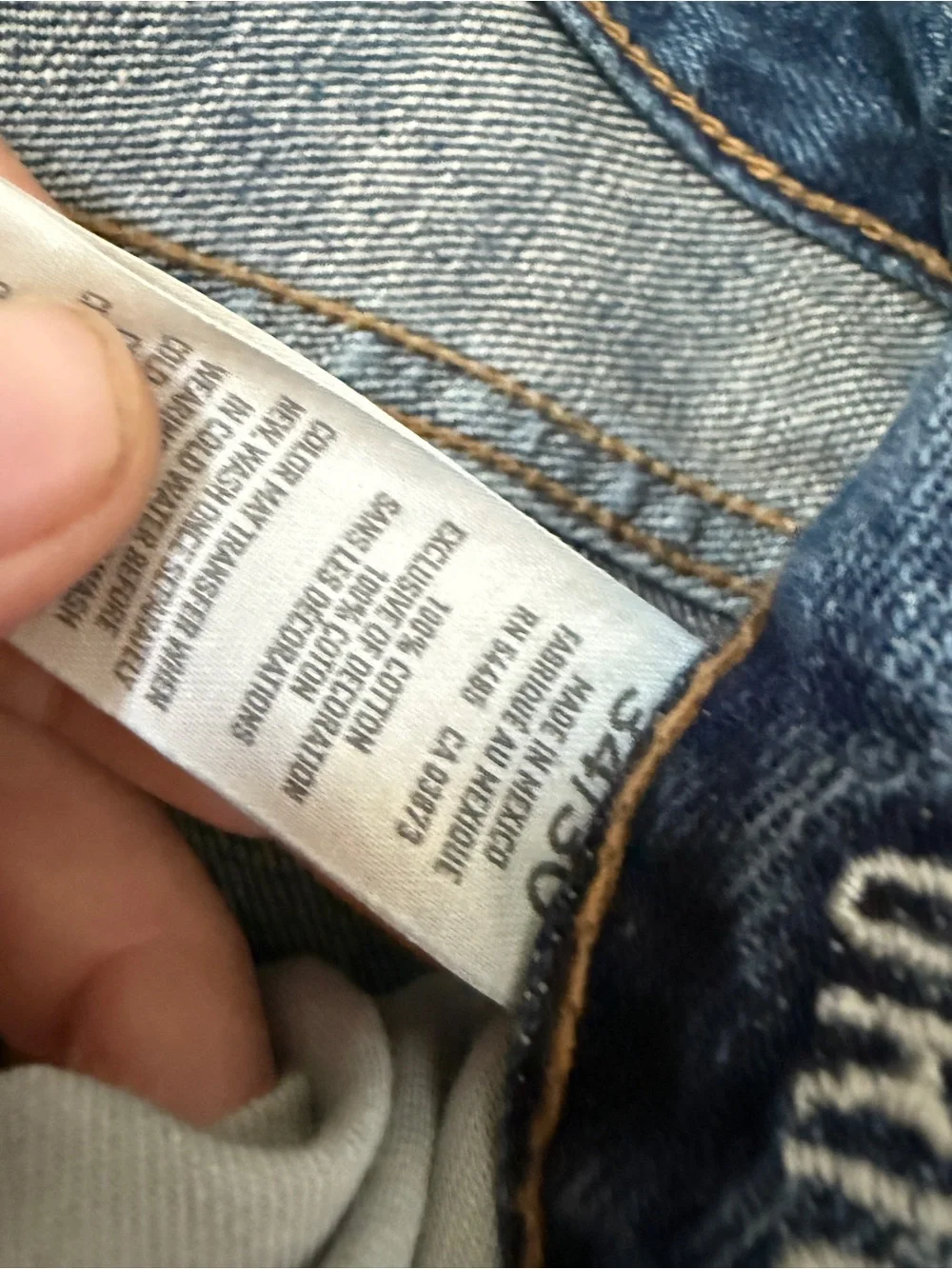 American Eagle Outfitters classic straight